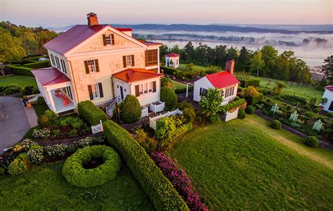 Moss mountain farm - Perched atop the Arkansas River, Moss Mountain is the farm of television personality and landscape designer P. Allen Smith. This spectacular 650 acre …